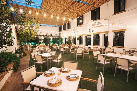 Jardin De Los Golfines Slowbar